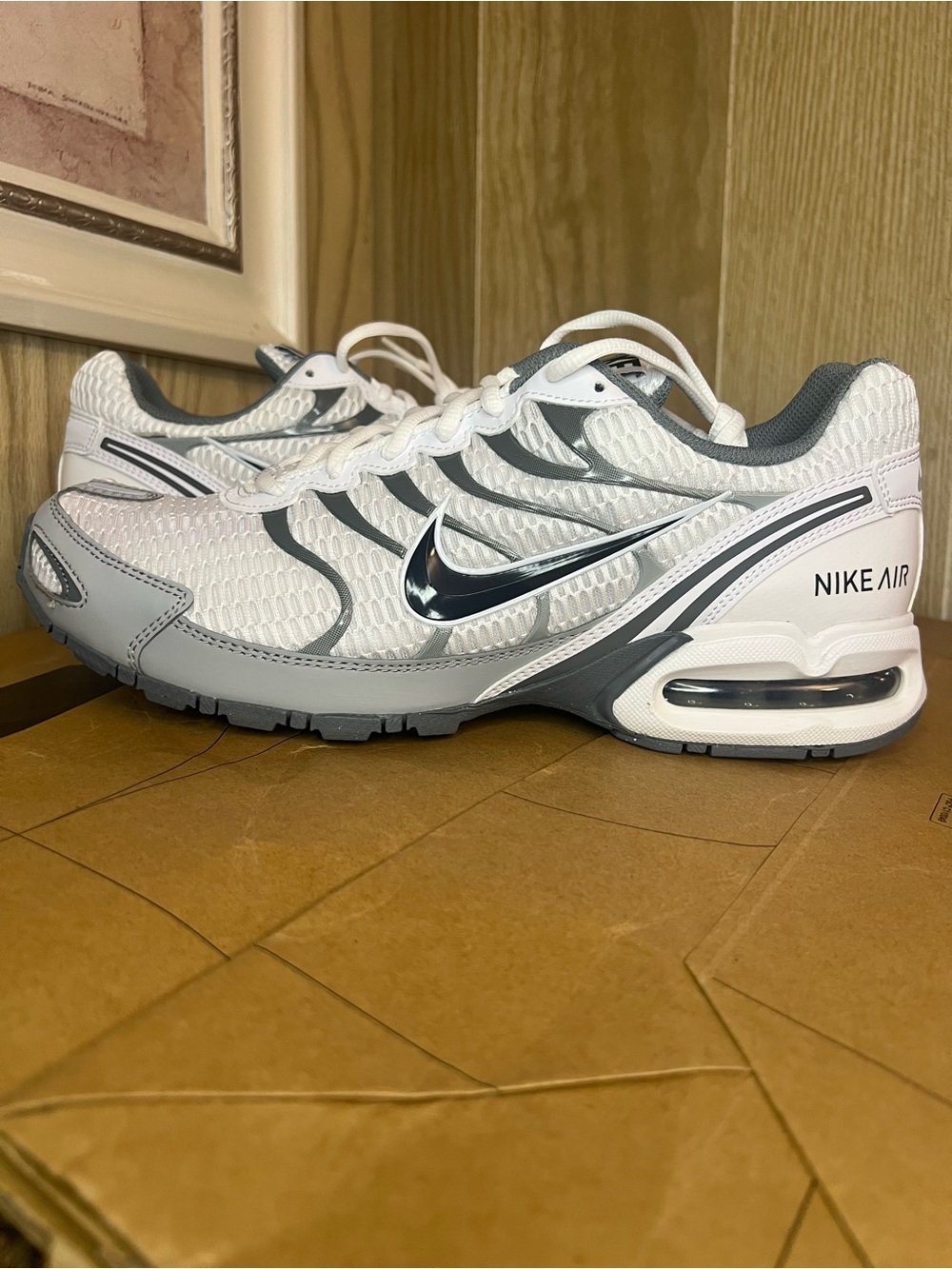 Nike Men’s White and Gray Air Cushion Sneakers